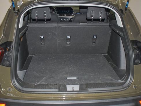 Used 2024 Chevrolet Trax LS w/ LS Convenience Package image 26