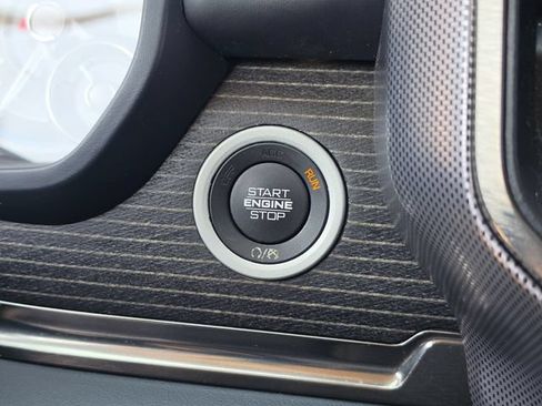 Used 2019 RAM 1500 Limited RWD image 34