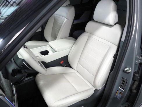 Used 2025 Hyundai Santa Fe Limited image 14