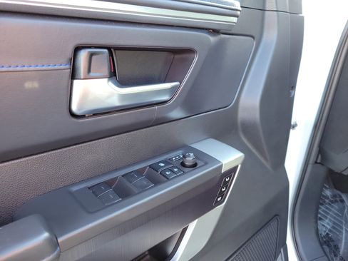 Used 2022 Toyota Tundra Platinum image 18