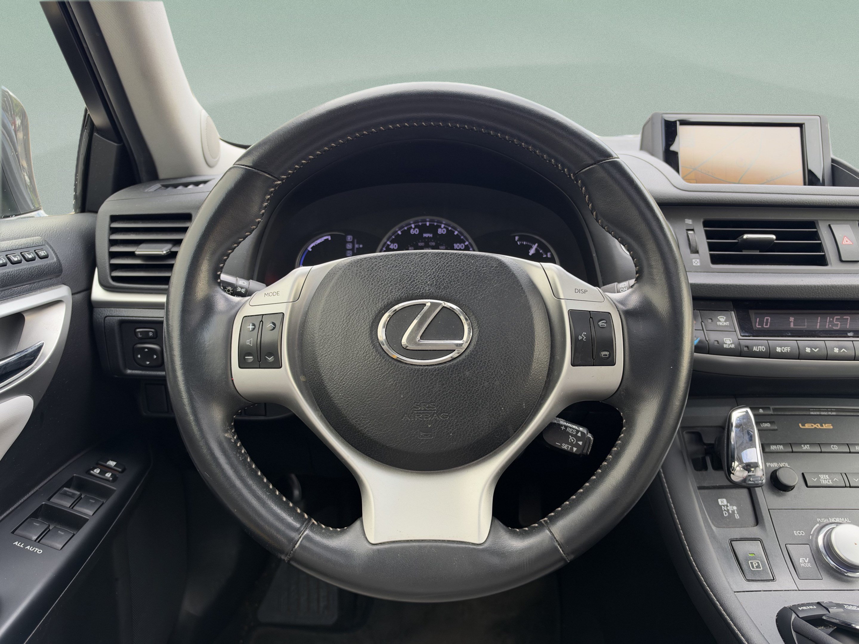 Used 2012 Lexus CT 200h Premium w/ Leather Pkg FWD image 8