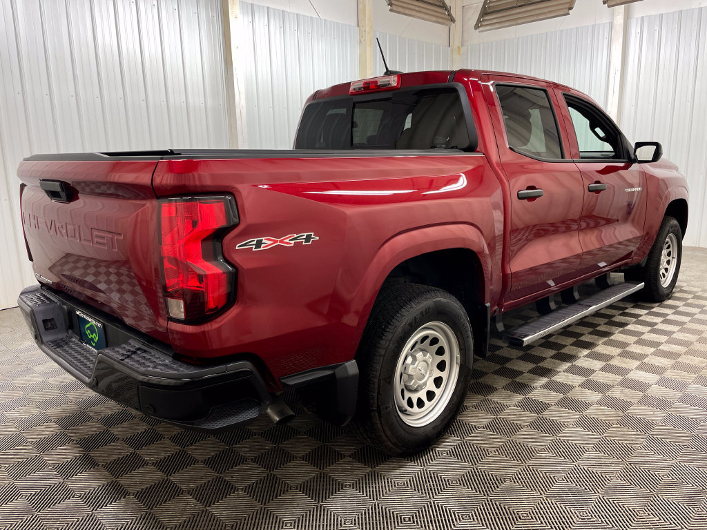 Certified 2025 Chevrolet Colorado W/T AWD/4WD image 19