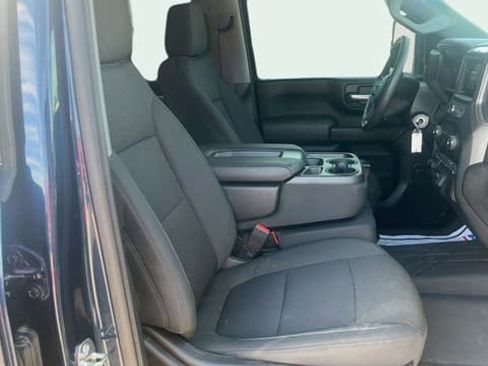 Used 2022 Chevrolet Silverado 2500 Custom w/ Custom Value Package image 41