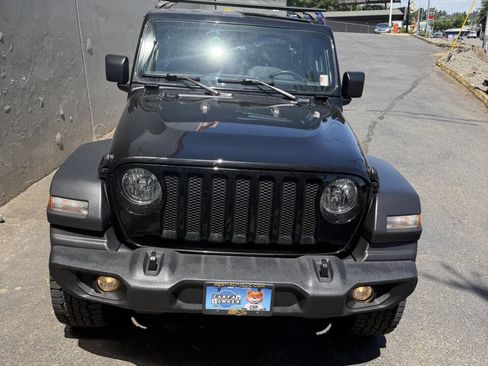 Used 2018 Jeep Wrangler Unlimited Sport S AWD/4WD image 10