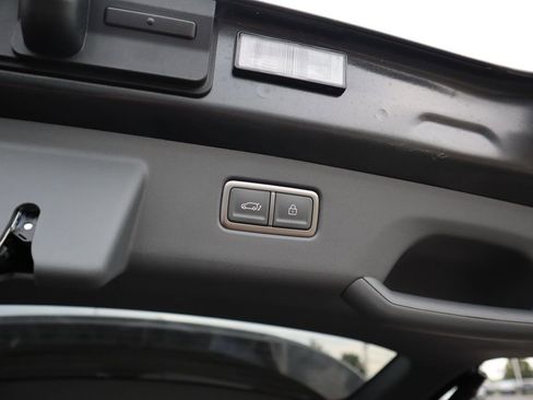 New 2026 Kia EV9 Light RWD image 10