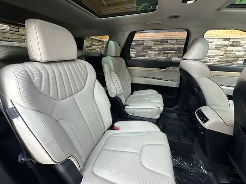 Used 2023 Hyundai Palisade Limited AWD/4WD image 33