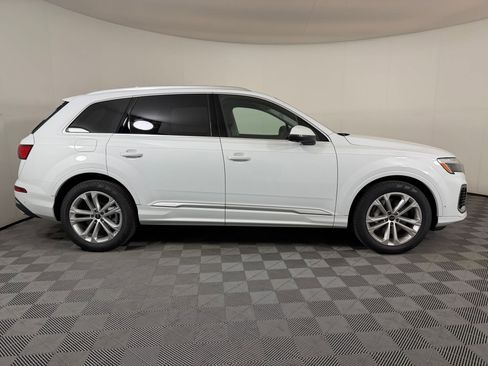 New 2026 Audi Q7 3.0T Premium Plus AWD/4WD image 8