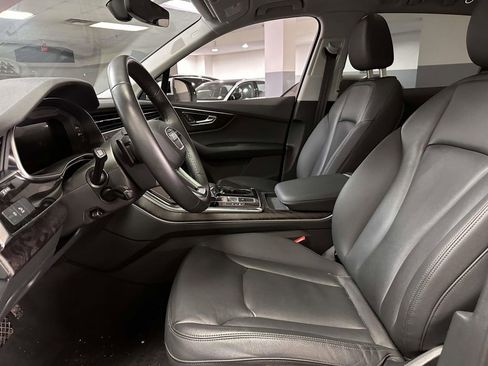 Used 2022 Audi Q7 3.0T Premium Plus w/ Premium Plus Package AWD/4WD image 17