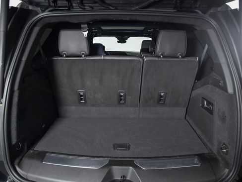 Used 2022 Cadillac Escalade Sport Platinum w/ Heavy-Duty Trailer Package AWD/4WD image 13