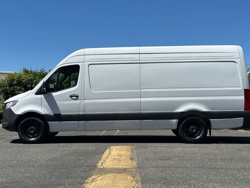 New 2026 Mercedes-Benz Sprinter 2500 image 6