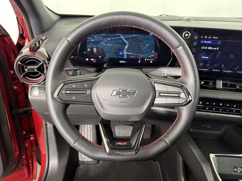 Certified 2026 Chevrolet Equinox RS FWD image 22