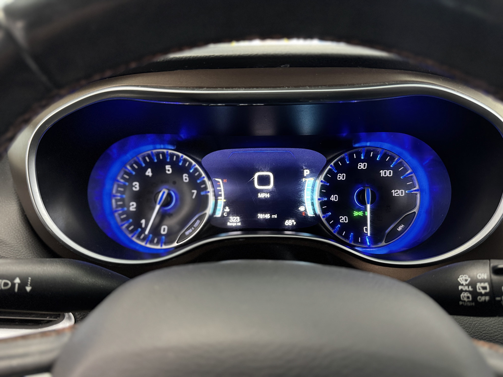 Used 2017 Chrysler Pacifica Touring-L Plus FWD image 18