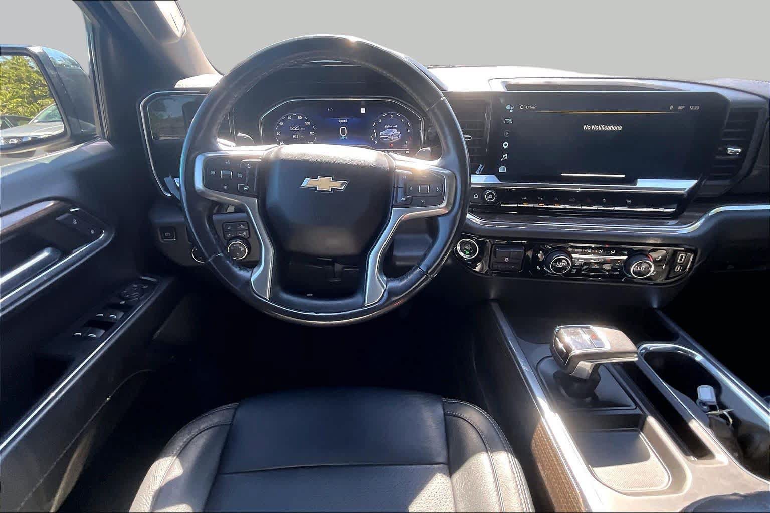 Used 2022 Chevrolet Silverado 1500 LT w/ Texas Edition Plus RWD image 6