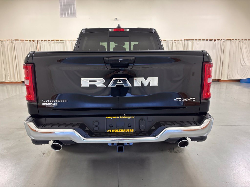 New 2027 RAM 1500 Laramie AWD/4WD image 3