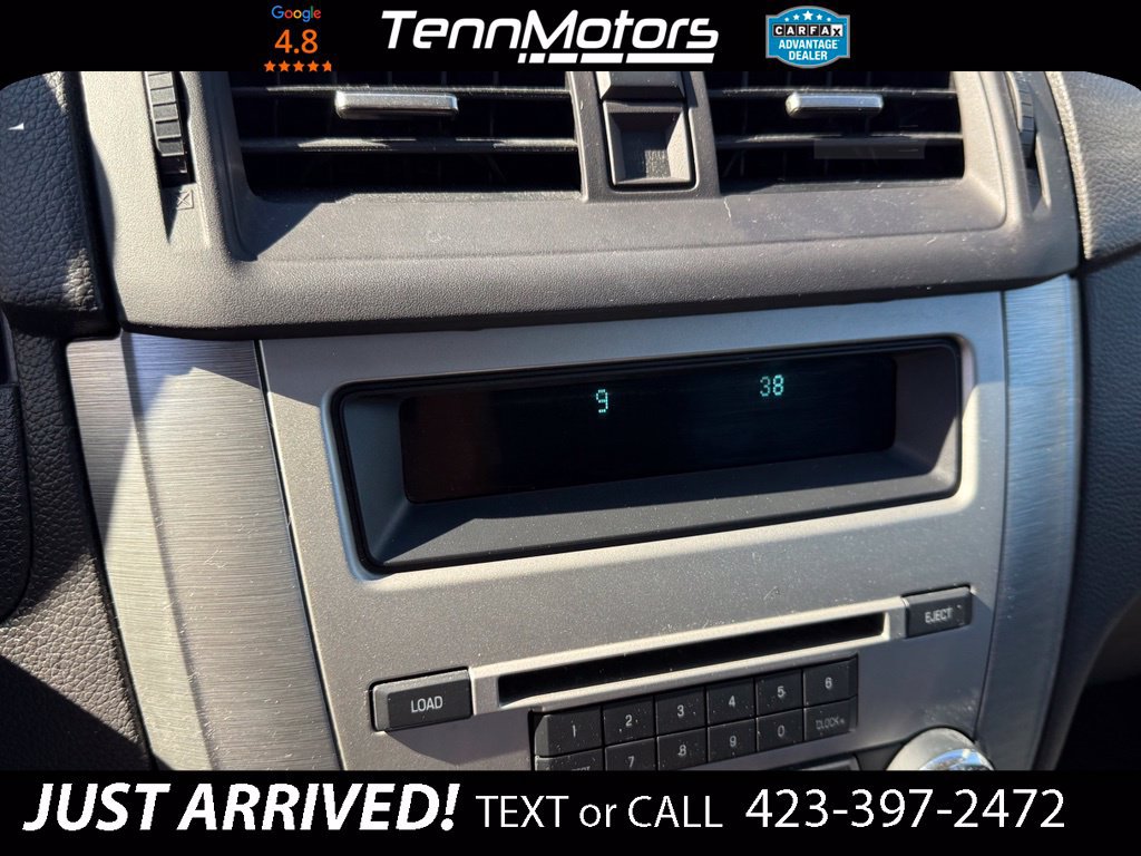 Used 2012 Ford Fusion SE FWD image 18