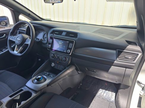 Used 2023 Nissan Leaf S FWD image 13