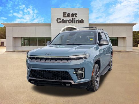 New 2026 Jeep Grand Wagoneer 4WD image 7