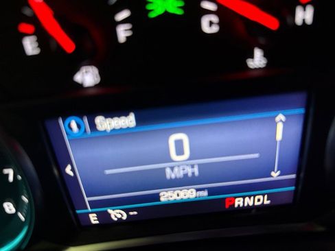 Used 2023 Chevrolet Equinox LT image 19