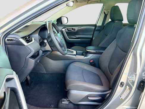 Used 2023 Toyota RAV4 LE FWD image 18