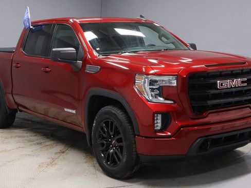 Used 2022 GMC Sierra 1500 Elevation image 1