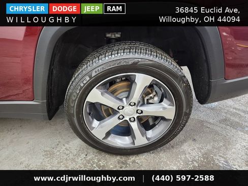 Used 2024 Jeep Grand Cherokee L Limited AWD/4WD image 44