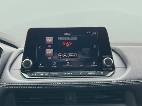 Certified 2025 Nissan Rogue S image 19