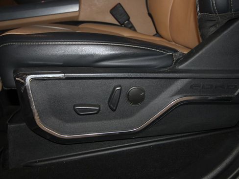 Used 2024 Ford F250 Lariat w/ Lariat Ultimate Package image 7