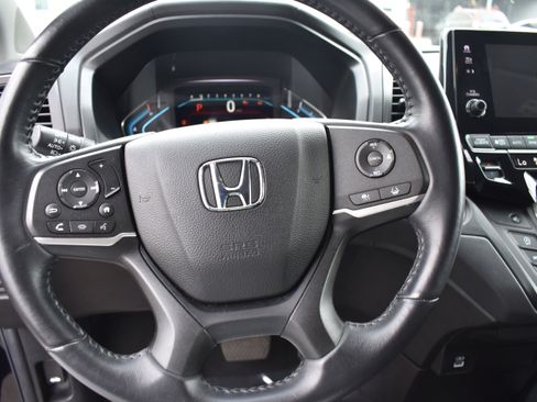 Used 2024 Honda Odyssey EX-L image 13