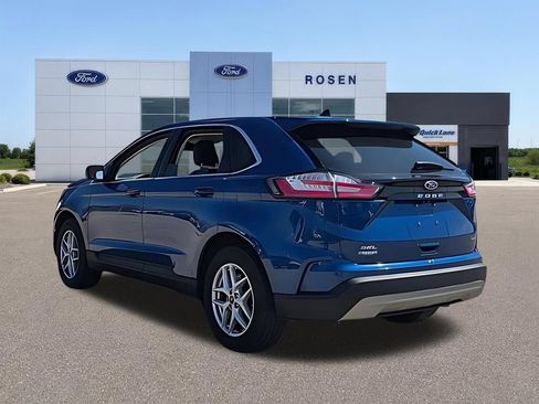 Used 2024 Ford Edge SEL w/ Convenience Package AWD/4WD image 4
