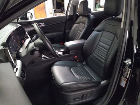 Certified 2023 Kia Sportage SX AWD/4WD image 15