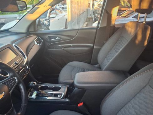Used 2018 Chevrolet Equinox LT image 13