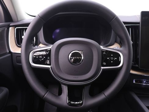New 2026 Volvo XC60 B5 Plus w/ Protection Package Premier AWD/4WD image 15