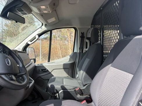 Used 2024 Ford Transit 250 Low Roof w/ Exterior Upgrade Package image 28