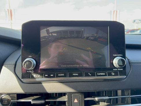 Used 2022 Mitsubishi Outlander ES image 18