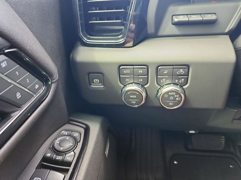 Certified 2025 GMC Sierra 2500 AT4 w/ AT4 Premium Plus Package AWD/4WD image 25
