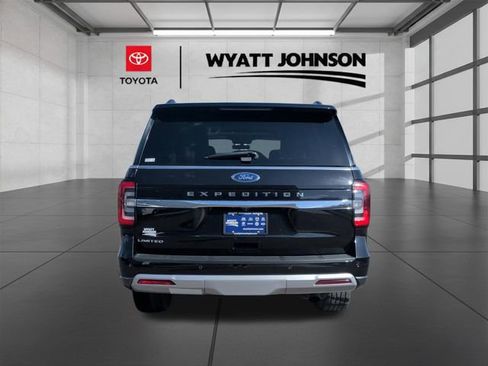 Used 2024 Ford Expedition Limited image 4
