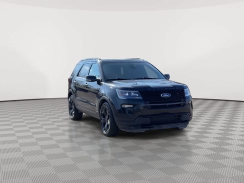 Used 2019 Ford Explorer Sport w/ Equipment Group 401A image 2