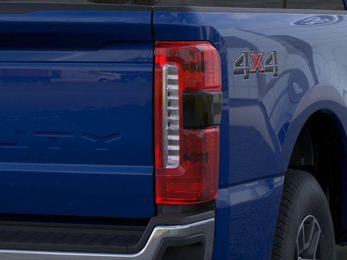 New 2026 Ford F350 4x4 Crew Cab Super Duty image 21