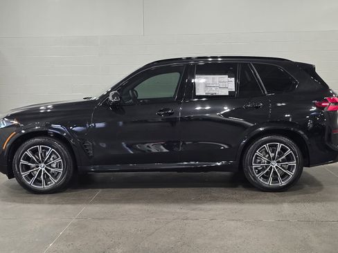 Used 2026 BMW X5 xDrive50e w/ M Sport Package AWD/4WD image 5