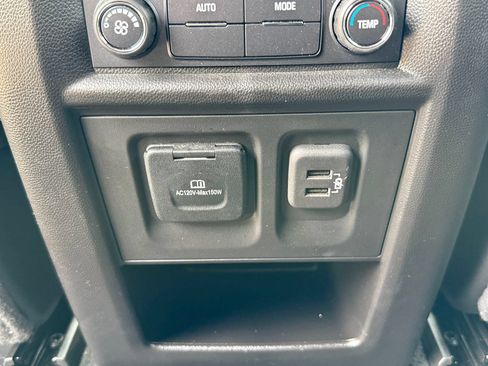 Certified 2023 Chevrolet Traverse RS w/ LPO, Floor Liner Package AWD/4WD image 23