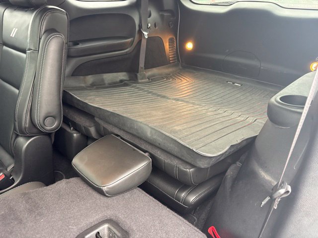 Used 2019 Dodge Durango R/T w/ Technology Group AWD/4WD image 18