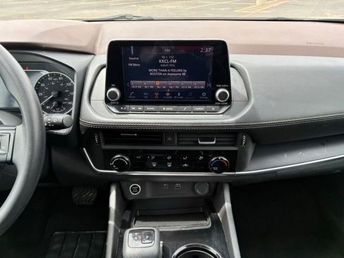 Certified 2024 Nissan Rogue SV AWD/4WD image 14