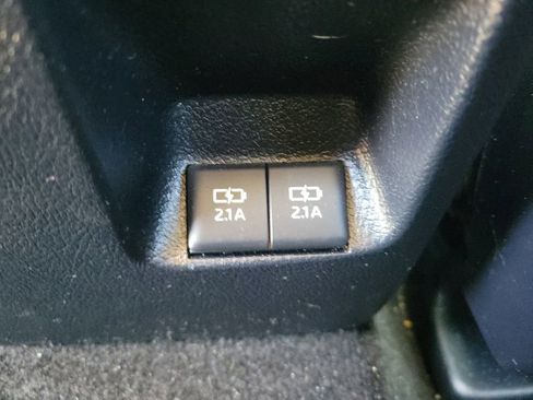 Used 2022 Toyota 4Runner SR5 Premium image 12