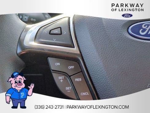 Used 2024 Ford Edge SEL w/ Convenience Package AWD/4WD image 16