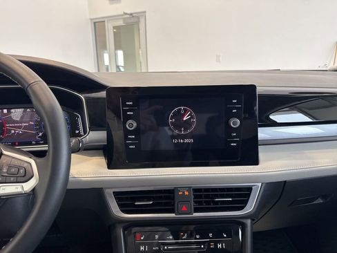 Used 2025 Volkswagen Taos SEL image 23