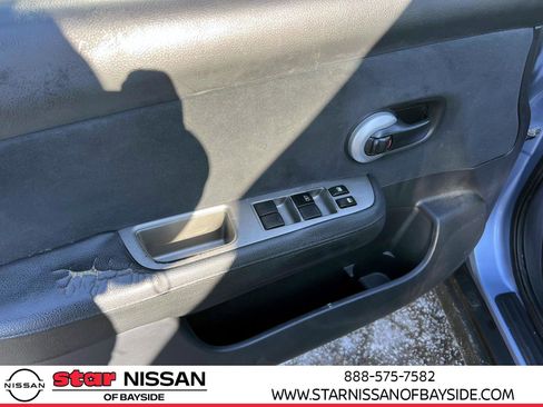 Used 2011 Nissan Versa 1.8 S image 15