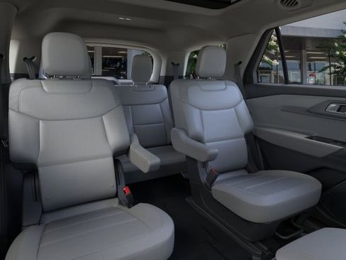 New 2026 Ford Explorer Active w/ Active Comfort Package AWD/4WD image 11