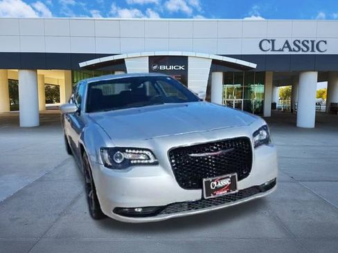 Used 2023 Chrysler 300 S image 2