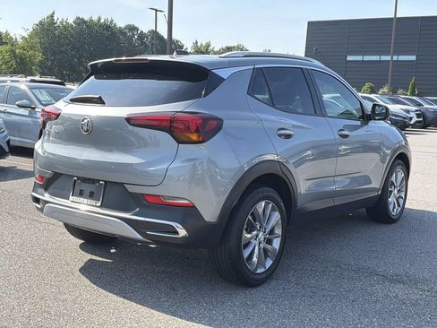 Used 2023 Buick Encore GX Essence w/ Experience Buick Package FWD image 5