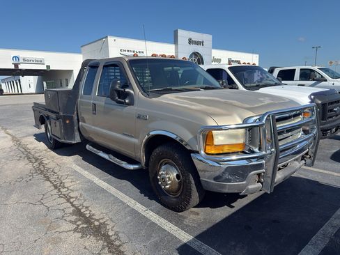 Used 2000 Ford F350 XLT RWD image 1